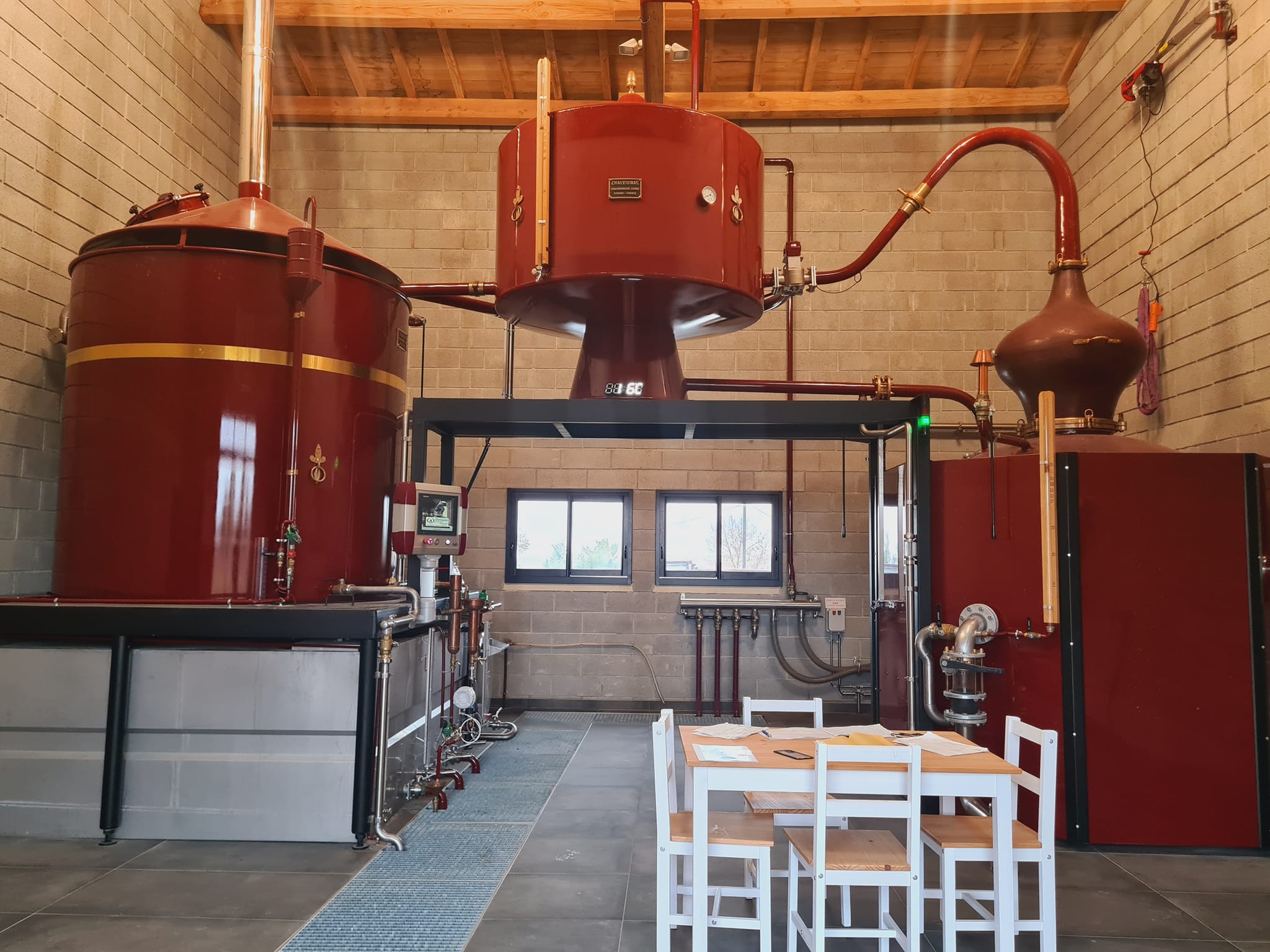 Domaine-de-Malakoff-Chateauneuf-distillerie